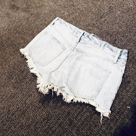 Free people mid rise jean shorts - Picture 5 of 9
